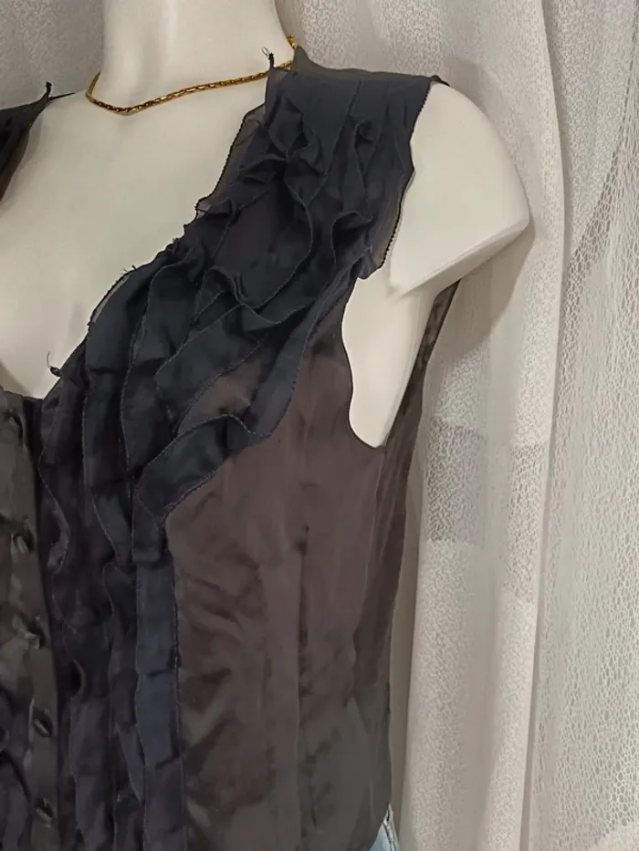 Chloé "chemise sans manche à volants" taille 36 - photo numéro 5