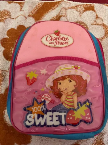 Petit sac charlotte aux fraises