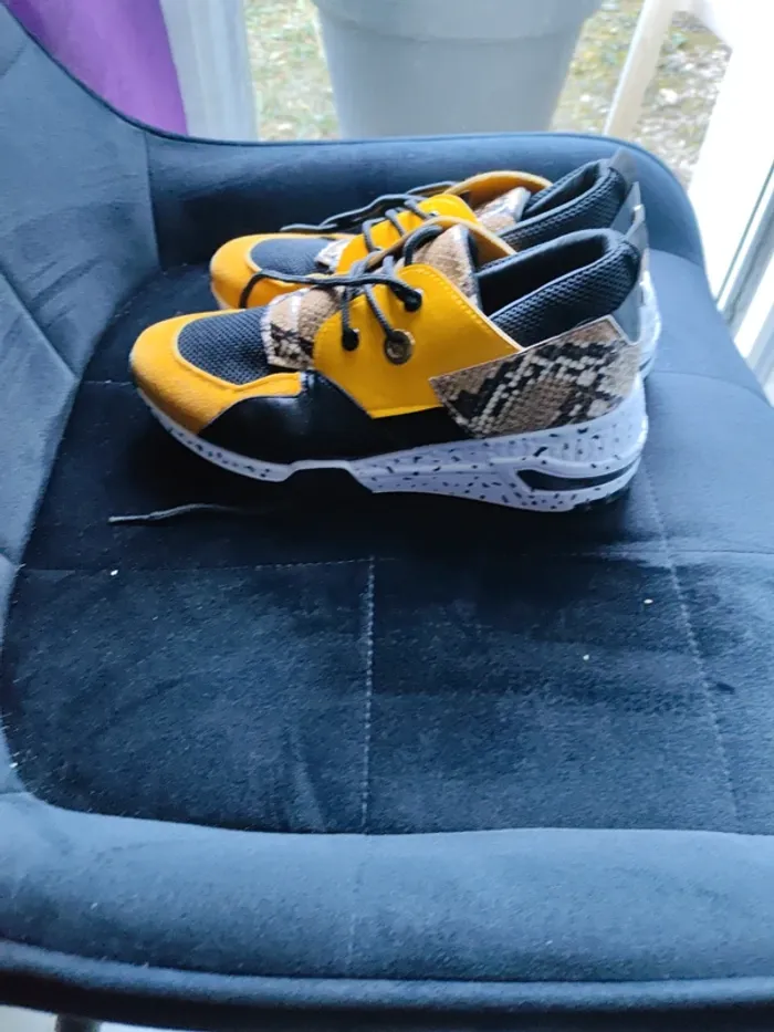 Basket femme taille 37 noir jaune - photo numéro 2