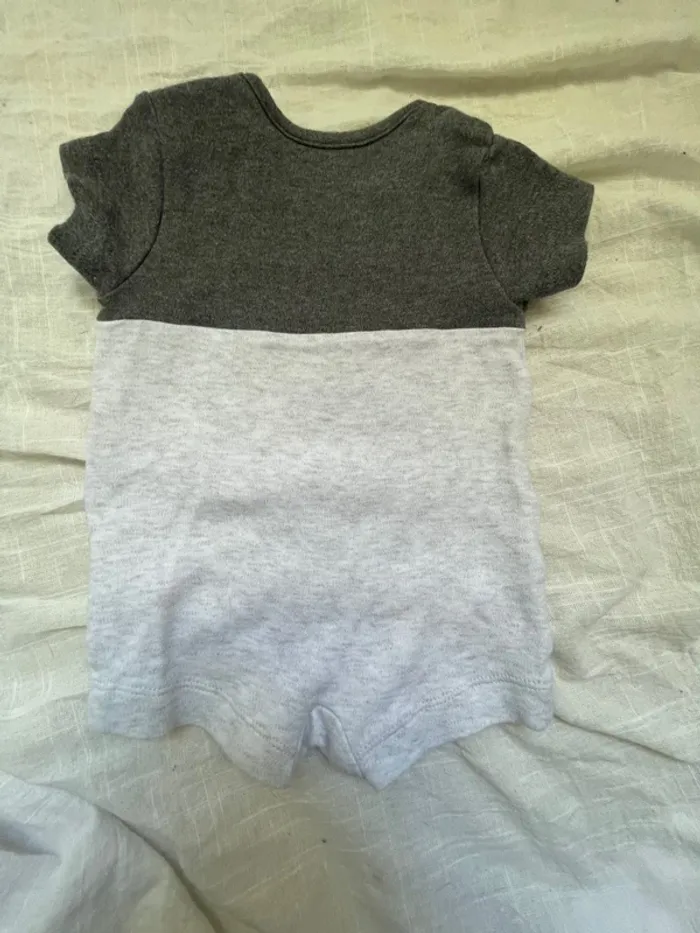 Combi short bébé Primark Baby 0-3 mois (62 cm) - photo numéro 5
