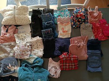 Lot vêtements fille 24 mois