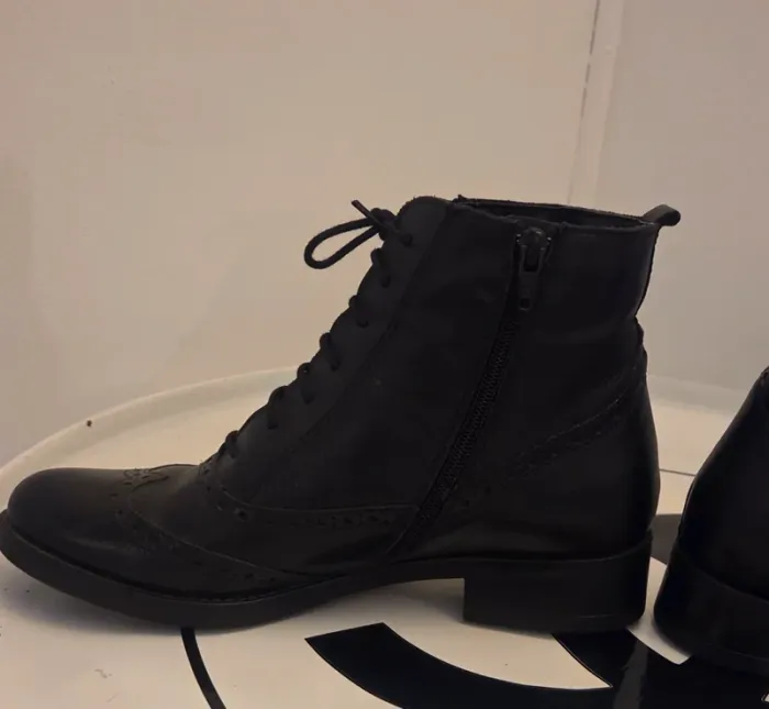 Boots richelieu en cuir noir Ellen Blake – Pointure 38 – Excellent état - photo numéro 11