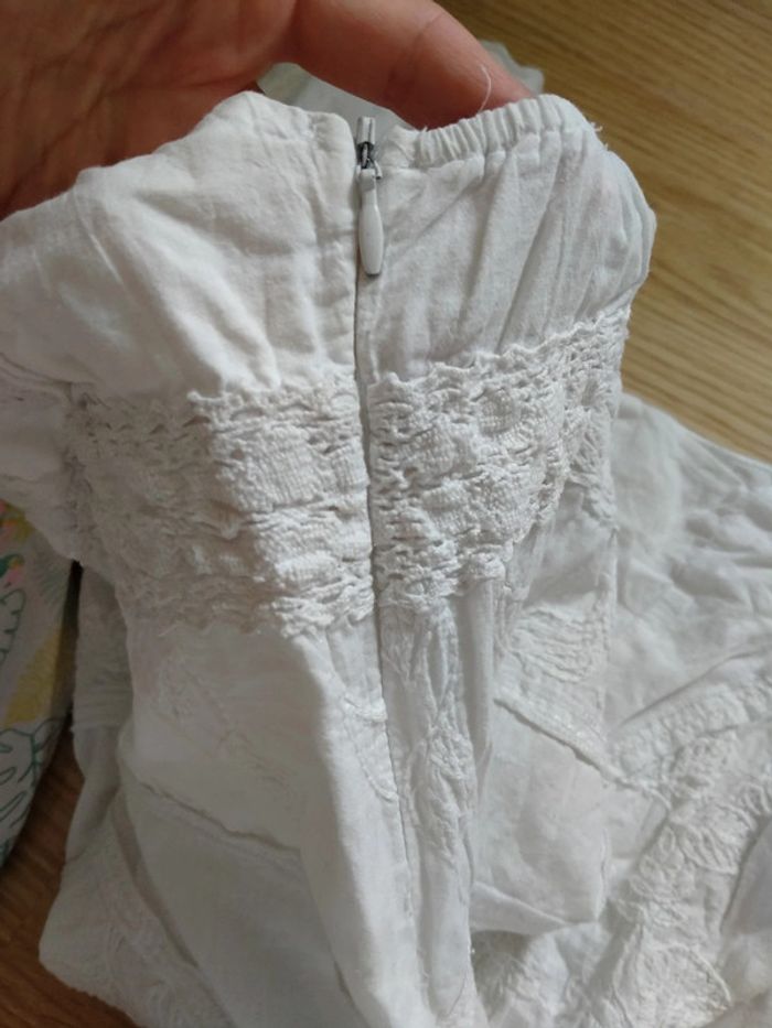 Robe blanche bretelles fines. Filles . Tom kids.
Taille 4 ans - photo numéro 10