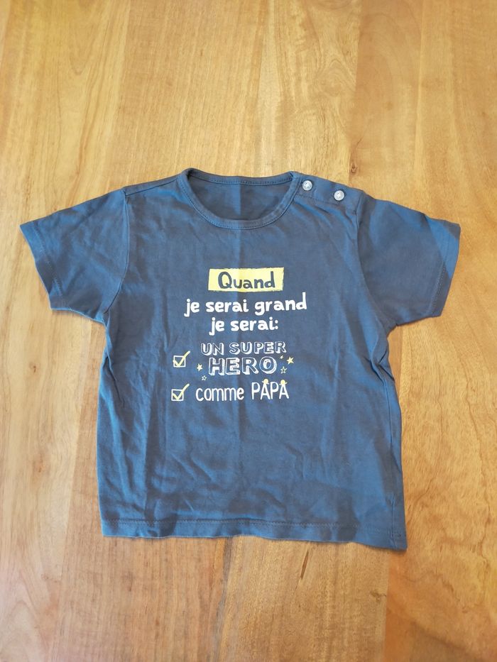 T-shirt super héro comme papa 18 mois