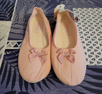 Jolies pantoufles fille