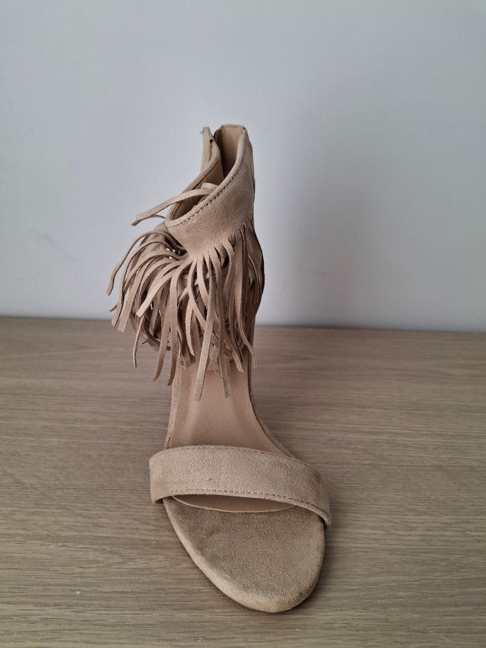 Talons à franges 38 - photo numéro 8