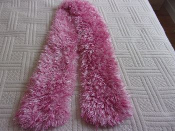 écharpe tricotée main