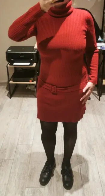 Robe pull brique col roulé