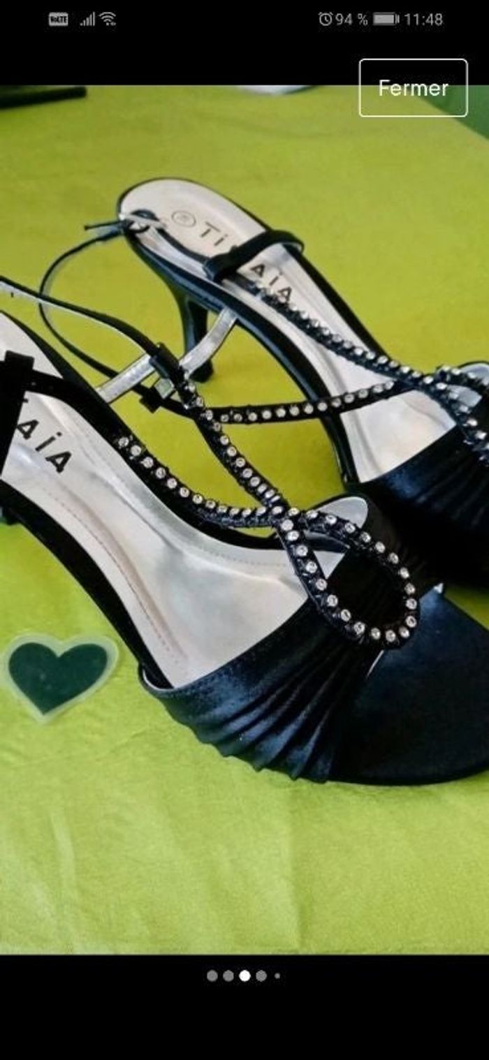 🖤 CHAUSSURES NOIRES A TALONS HAUT 7,5 cm. Pointure38. TISSAIA.