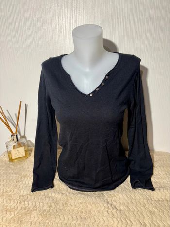 Pull noir avec détails papillons taille XS - DDP 🦋