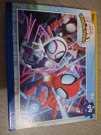 Puzzle spidey 99 pièces