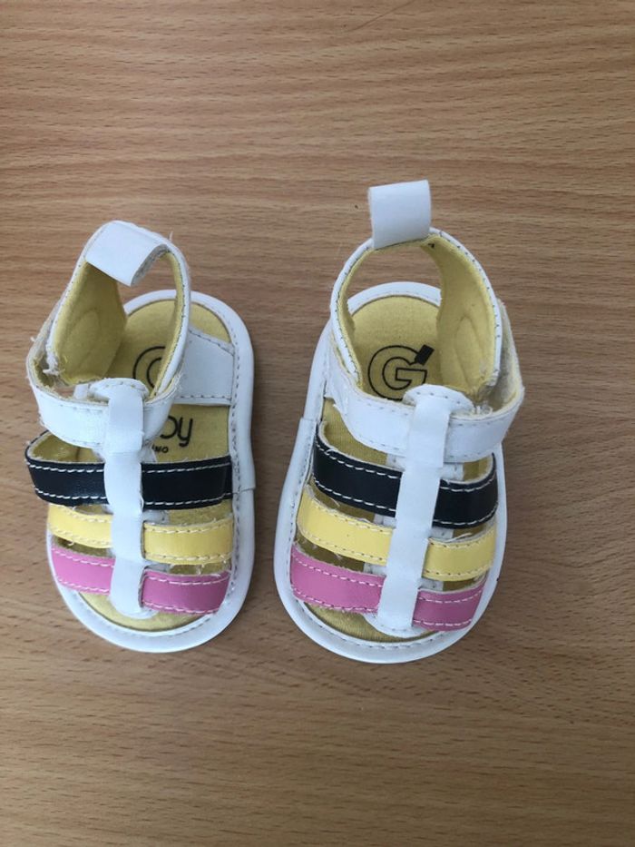 Nue pied 0-3 mois - photo numéro 2