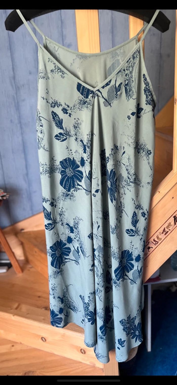 robe fluide motifs floraux - photo numéro 2