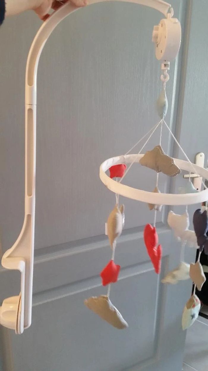 Mobile musical nuages chats