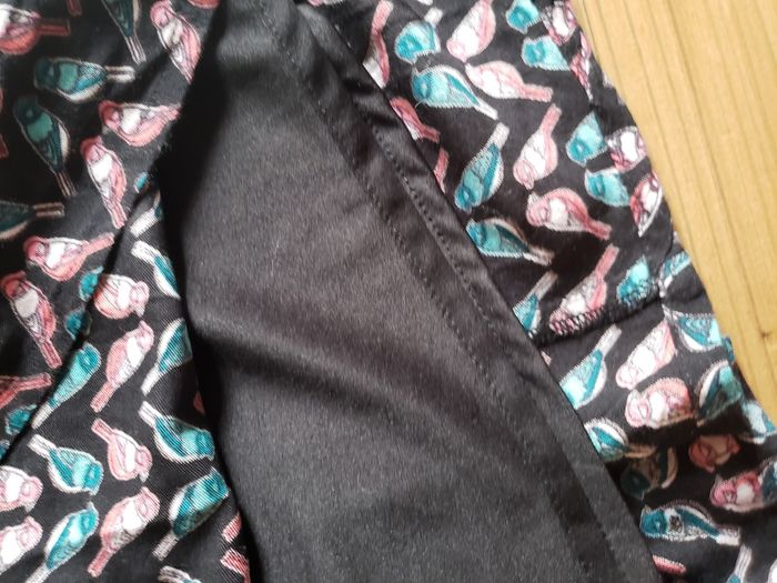 Jupe courte à motifs oiseaux - photo numéro 5