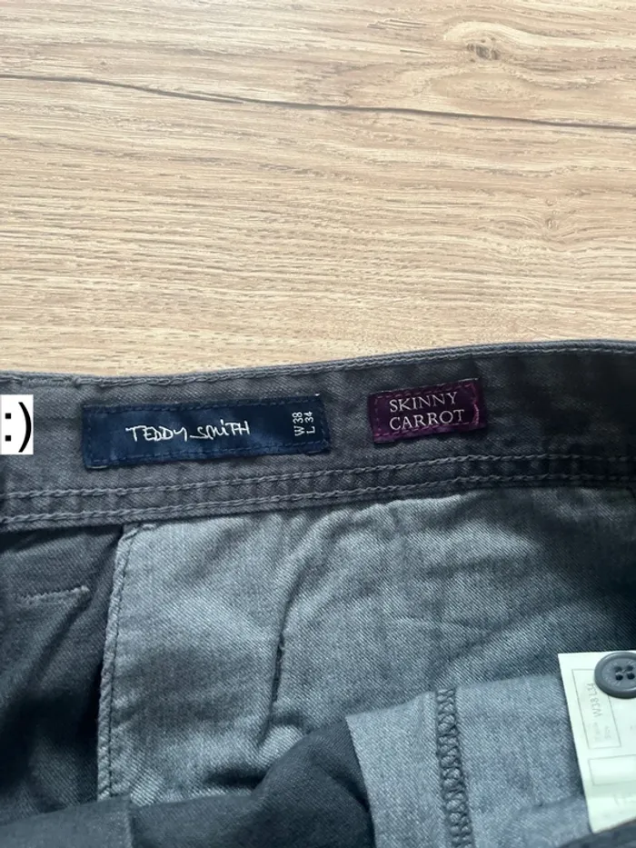 Superbe pantalon Teddy Smith taille 38 neuf avec étiquette - photo numéro 6