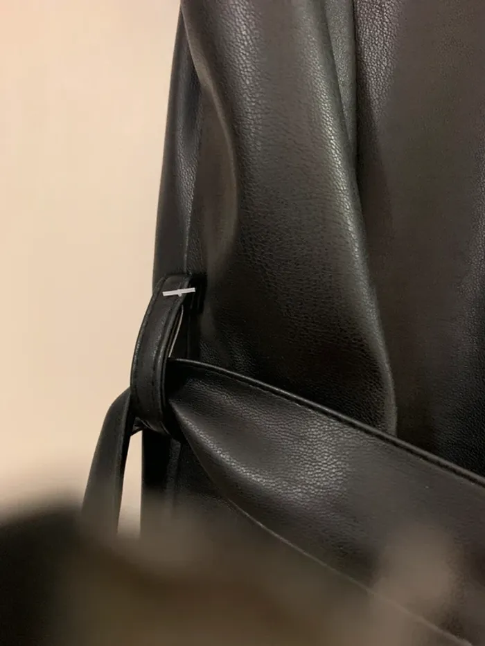 Robe portefeuille cuir. - photo numéro 3