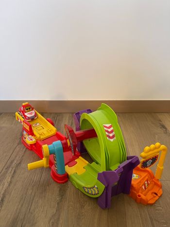 Looping tut tut bolides