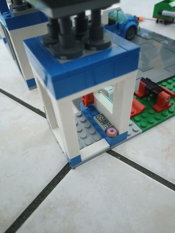 Lego 60316 - photo numéro 7