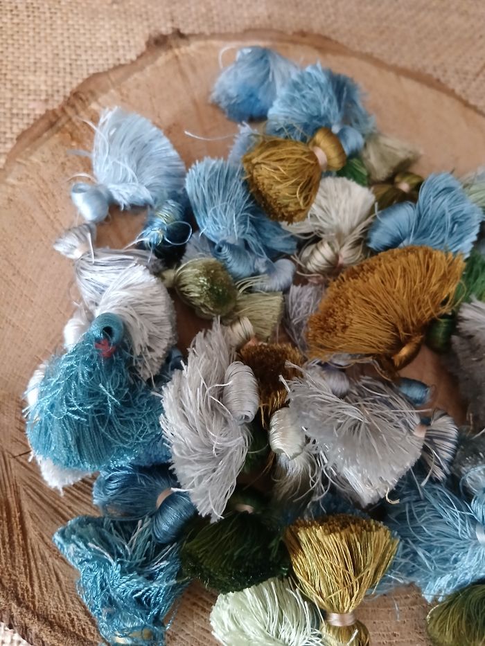 Lot de 50 glands pompons bleu vert - photo numéro 2