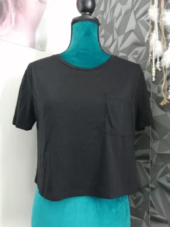 Tee shirt noir uni avec poche / ardene / (M)