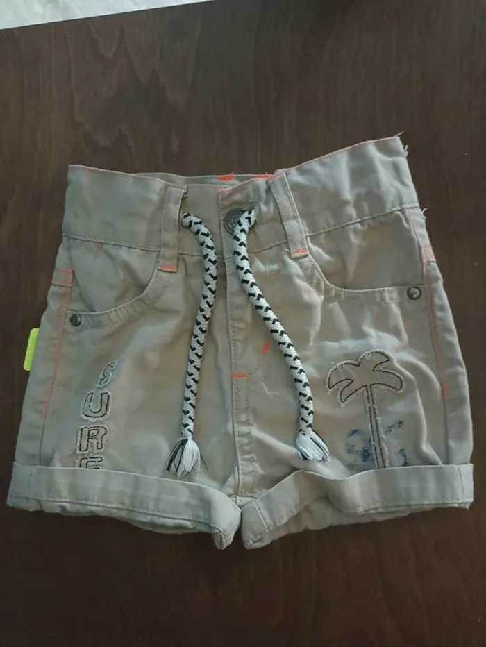 Short 6 mois