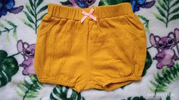 Short jaune moutarde