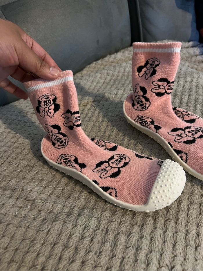 Chaussons chaussettes Minnie - photo numéro 2
