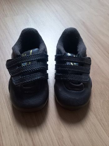 Baskets adidas