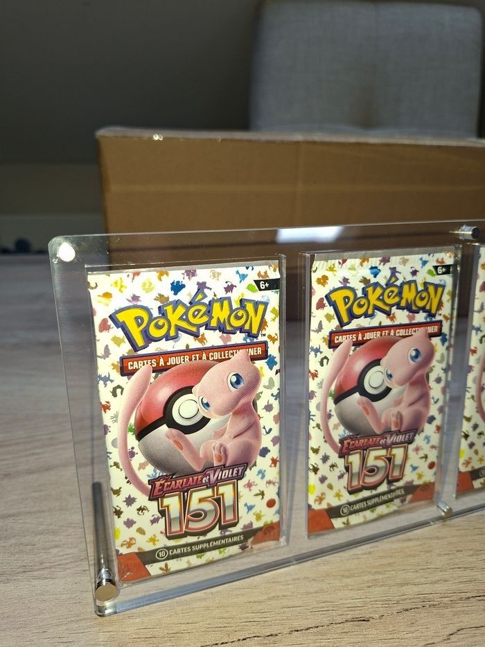 Présentoir pour 4 boosters Pokémon artset de qualité premium en acrylique - photo numéro 2