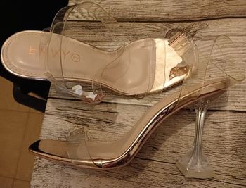 Sandales talons hauts transparentes taille 39 🎁 NEUF