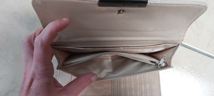 Portefeuille - photo numéro 8