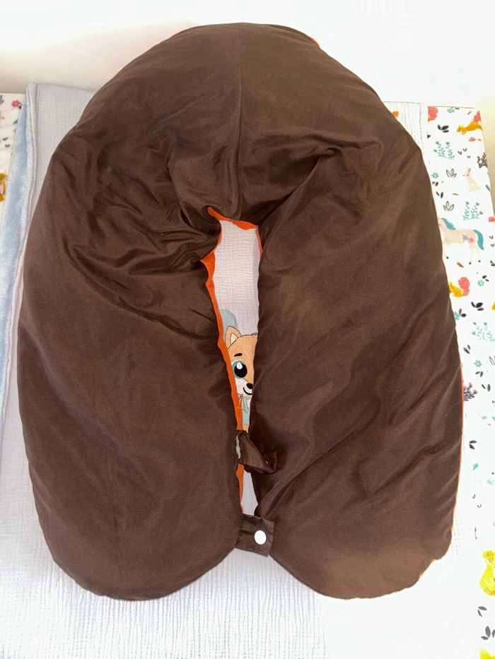 Coussin grossesse / allaitement - photo numéro 3