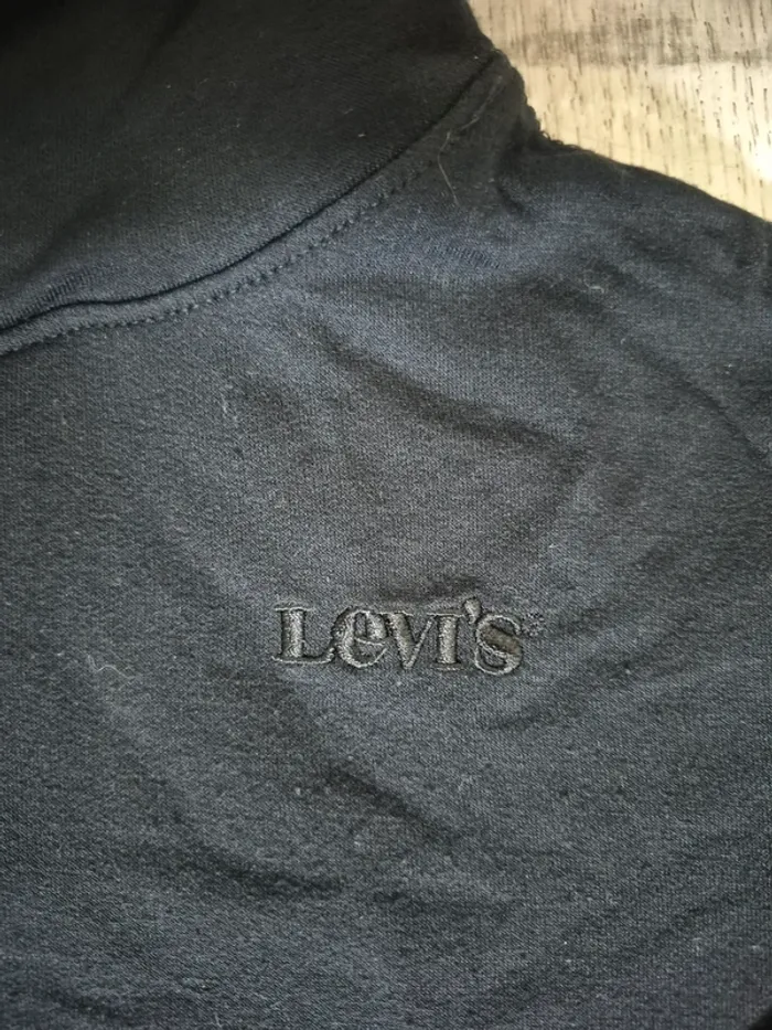 Pull Levi's taille 4 ans - photo numéro 2