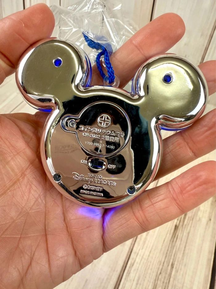 Tour de cou Tokyo Disney Resort Once Upon a Time  Pendentif lumineux - photo numéro 9