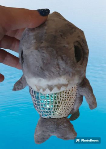 Peluche petit requin