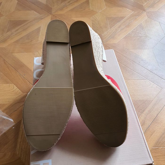 Sandales compensées rouge taille 40 - photo numéro 3