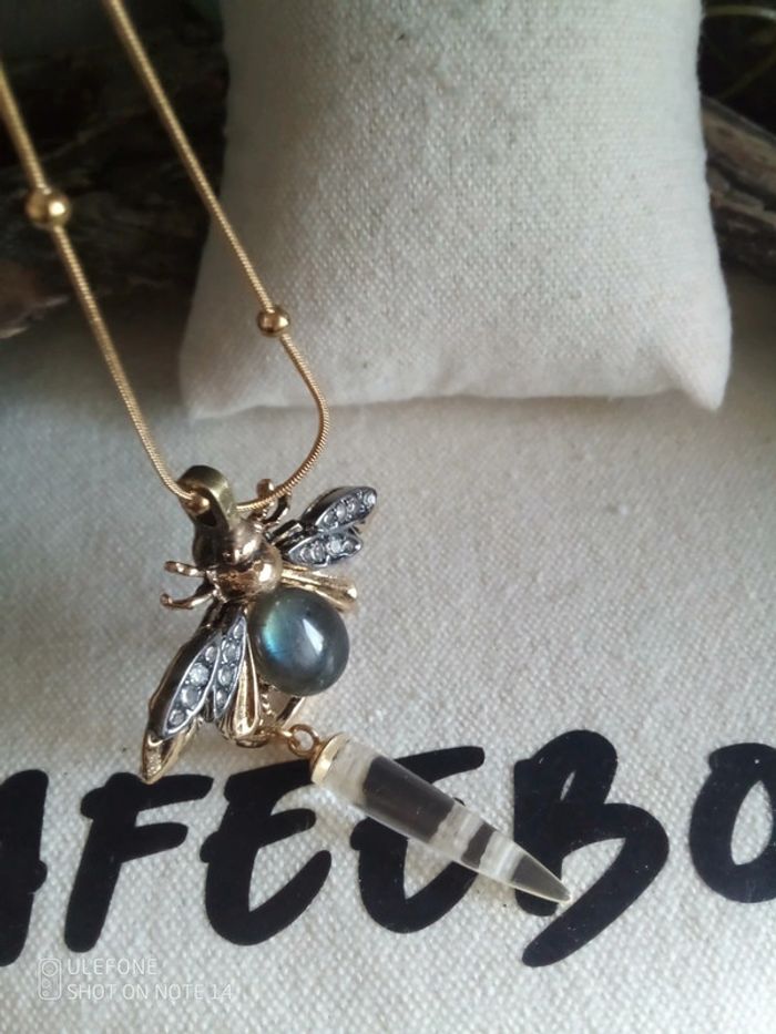 Collier abeille avec pierre de labradorite et de cristal de roche - photo numéro 5