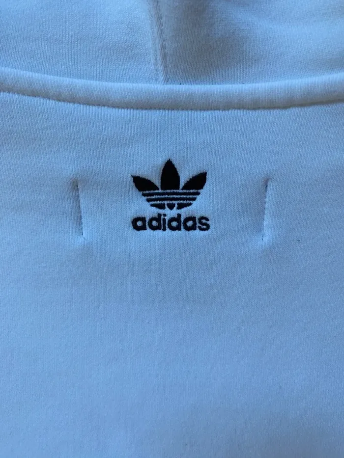 Sweat Adidas crop top blanc logo fleuri édition limitée -Taille 36 - photo numéro 4