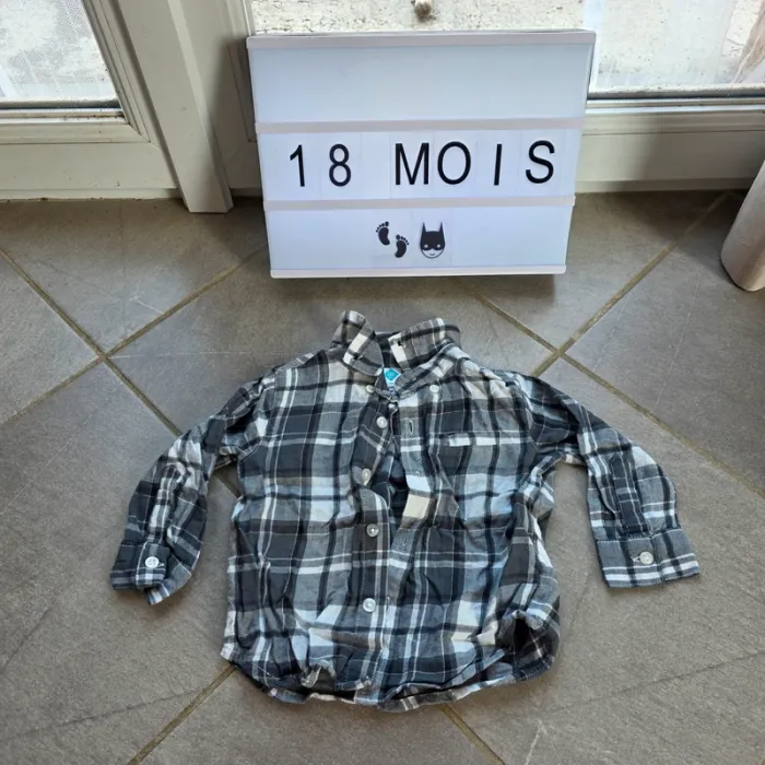 Lot vêtements 18 mois - photo numéro 7