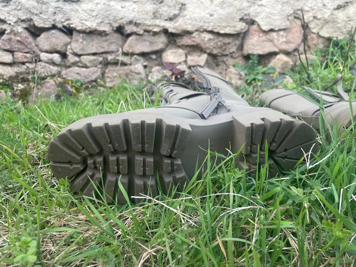 Bottes kaki Taille 37 - Zara - photo numéro 2