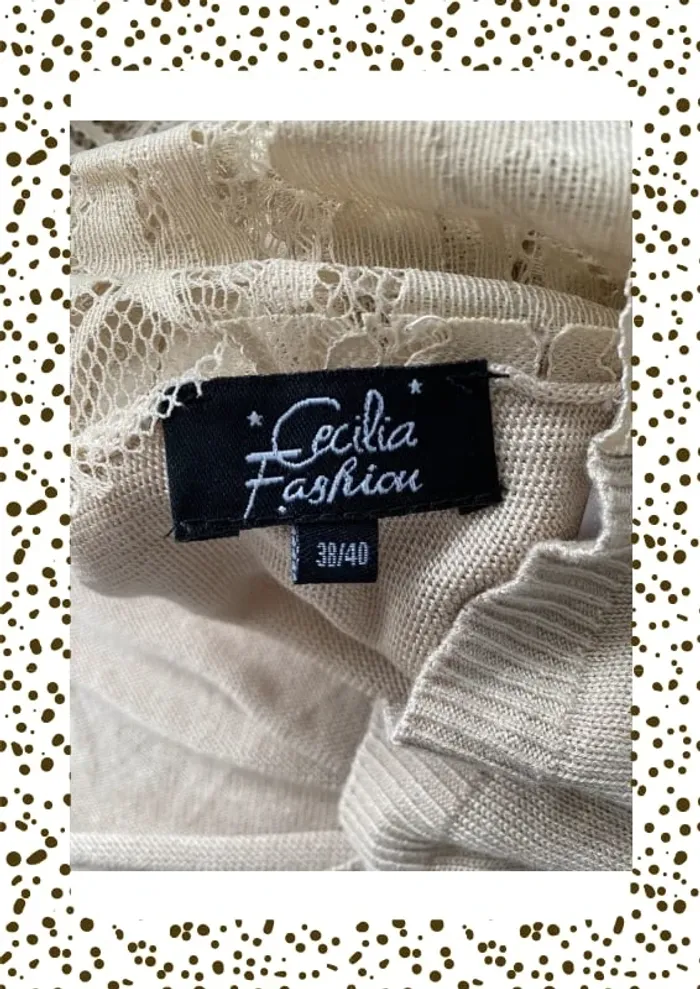 Pull dos en dentelle - photo numéro 4