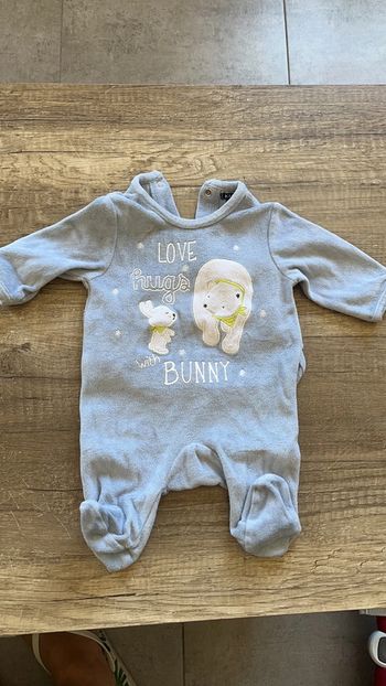 Pyjama kiabi taille 1 mois