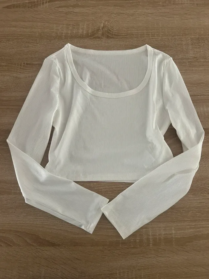 Haut court taille 14 ans