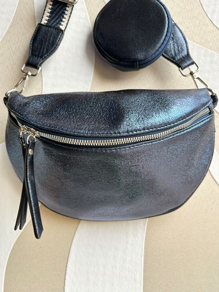 Sac banane bleu brillant