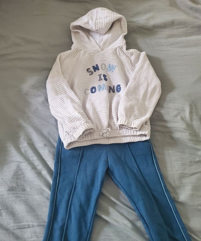 Lot vêtements et manteau 5ans - photo numéro 8