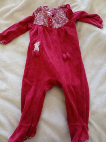 Pijama velours rose 9 mois urgent 