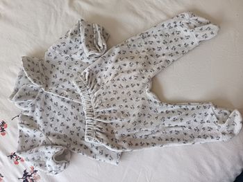Pyjama 2 pièces taille 9 mois 