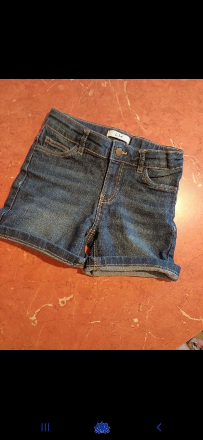 Short fille taille 8 ans