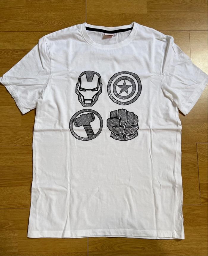 T-shirt Marvel taille M
